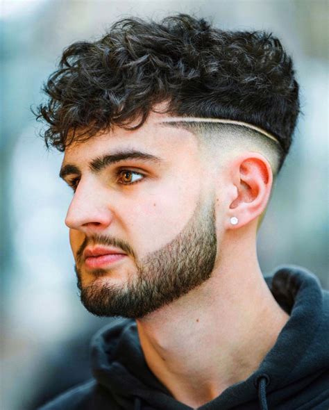 15 cortes de cabelo cacheado masculino que são .